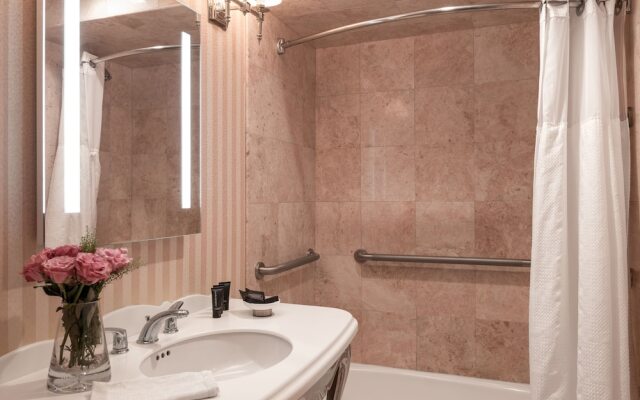 Chateau Inn and Suites