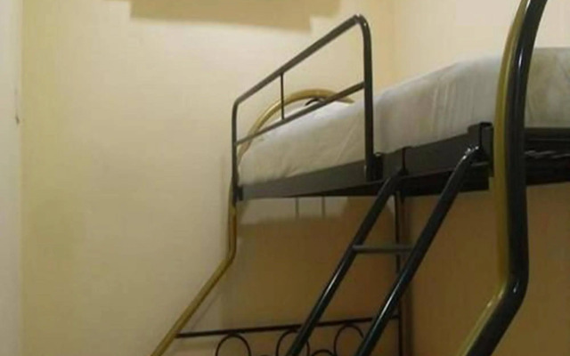 V Hostel