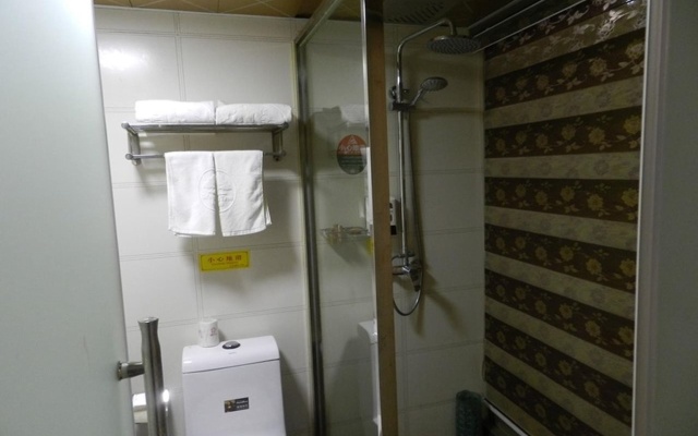 GreenTree Alliance Urumchi South Railway Station Cangfanggou Middle Road Hotel – Bathroom – Urumqi