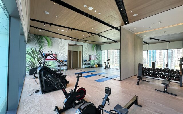 HiGuests - Vida Marina Yacht Club