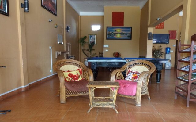 KONG Bar & Guesthouse