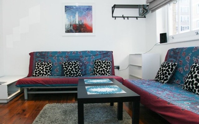 11 Tottenham Mews