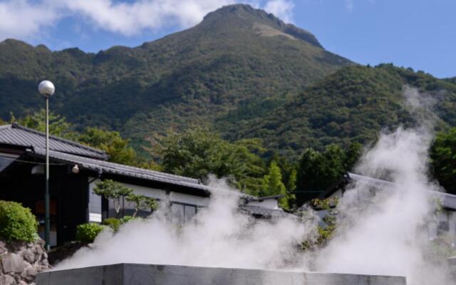 Yufuin Onsen Tsukanoma