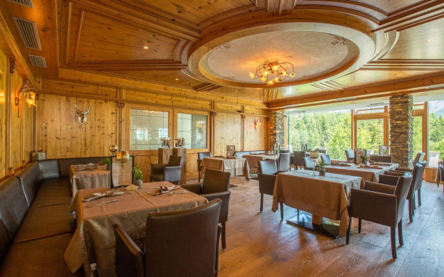 Mountain Spa Resort Albion