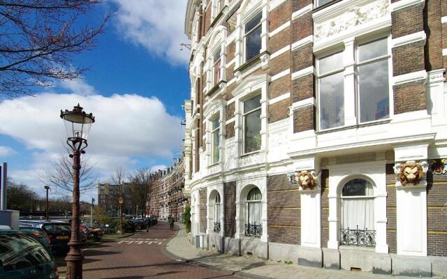 Luxury Leidseplein with Private Patio