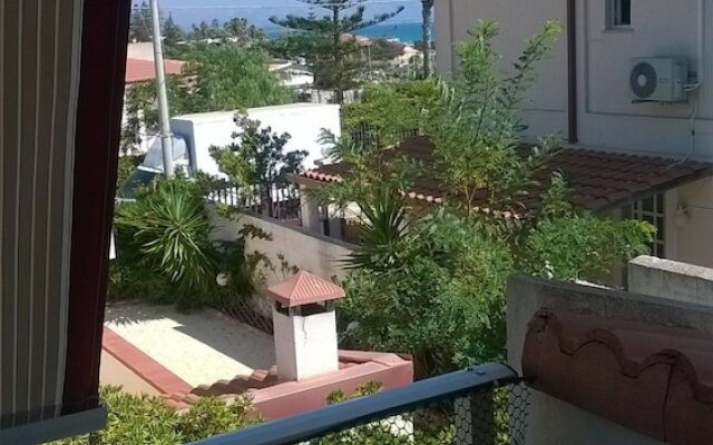 Verdemare Apartment In Villa Near The Sea, Noto