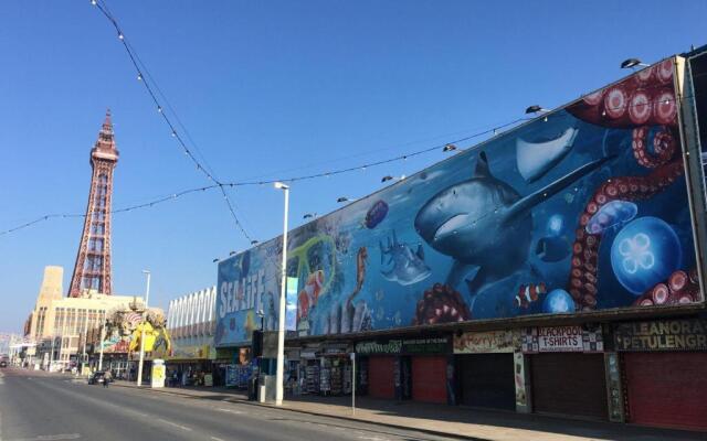 Bamber House - Large Modern Home & Perfect Location