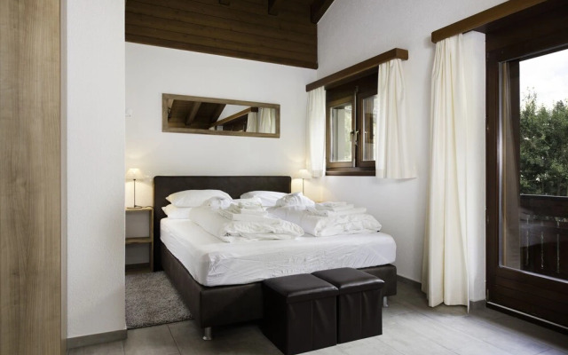 Mountain Exposure Luxury Chalets & Penthouses & Apartments