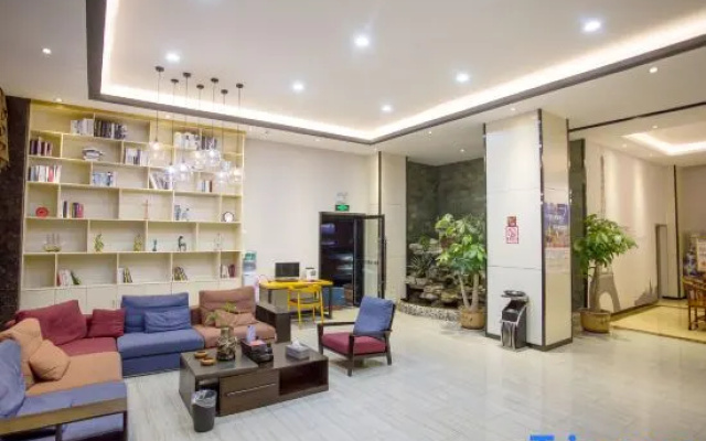 Shankee Tea Style Hotel (Mangshi Street)