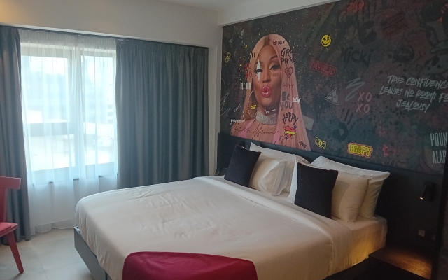 So City Hotel