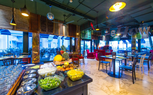 Admiral Art Hotel