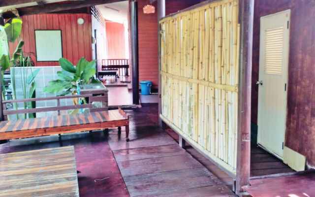 Baanbon Homestay