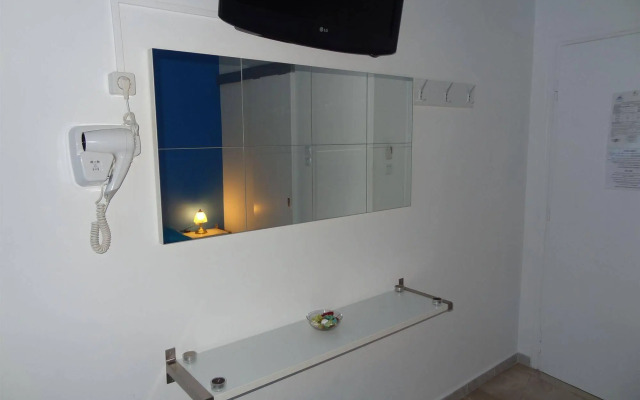 Botsis Guest House
