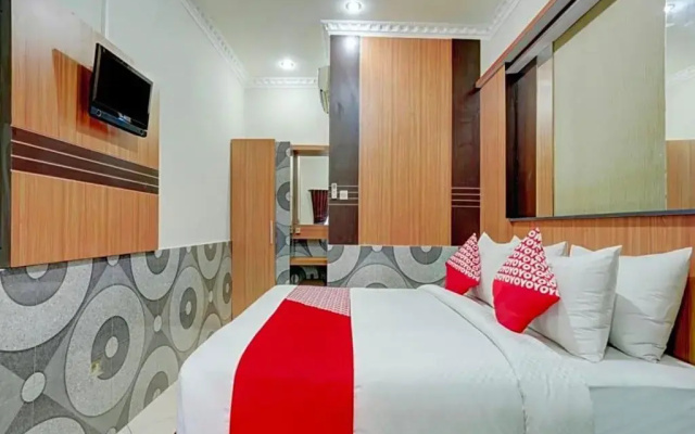 OYO 90131 Liberty Guest House