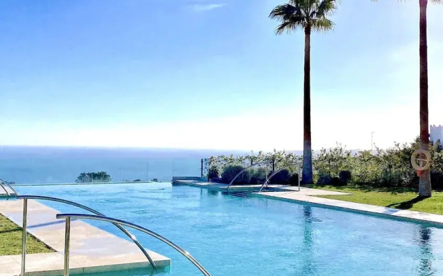 MONDRIAN Luxury Suites & Villas
