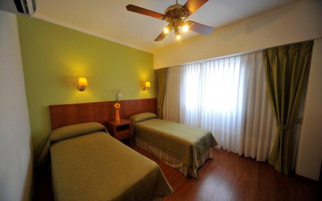 Hotel 15 de Mayo