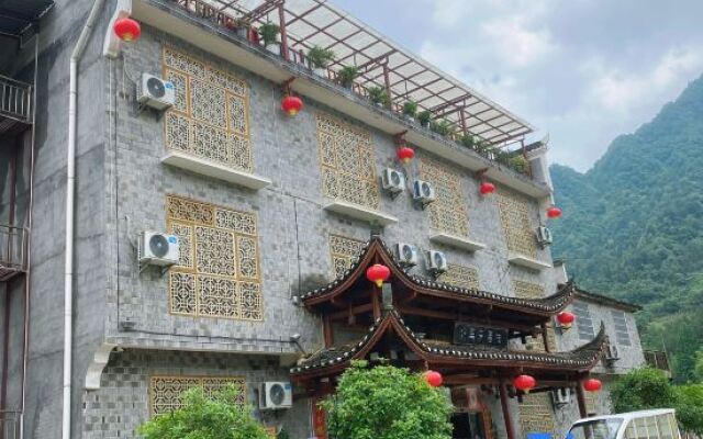 Baiyunjian Inn