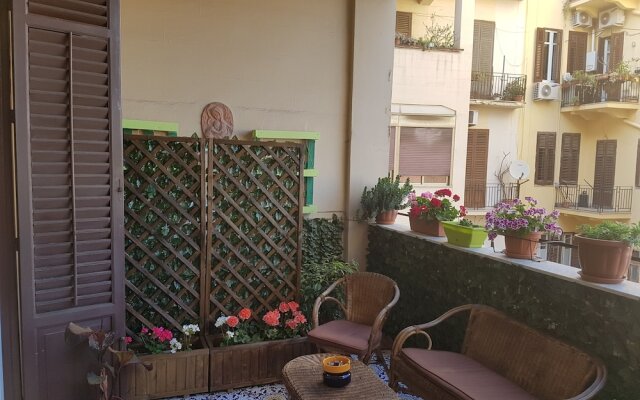 Jonathan Hostel & GuestHouse