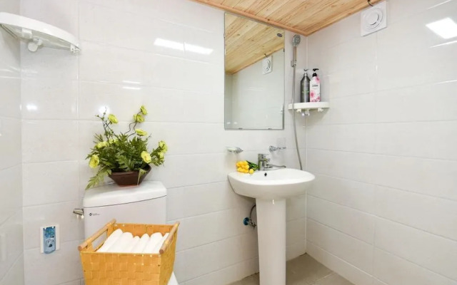 Yeosu Chunghong Pension