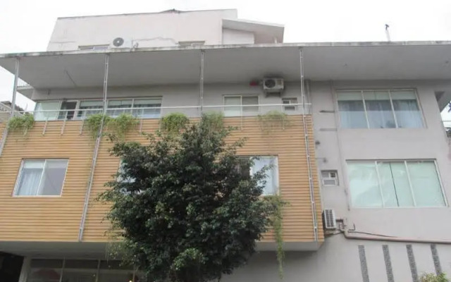 Shilton Residence Hotel