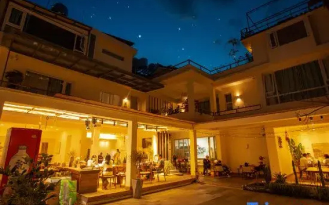 Dali Ziqing Courtyard Inn