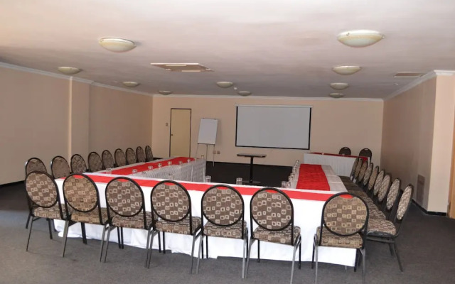 ANEW Hotel & Convention Centre OR Tambo