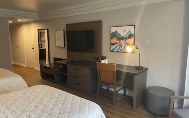 Best Western Potsdam University Park Inn
