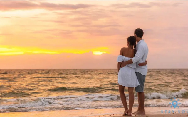 Hollywood Beach Modern Studio Rooftop Pool