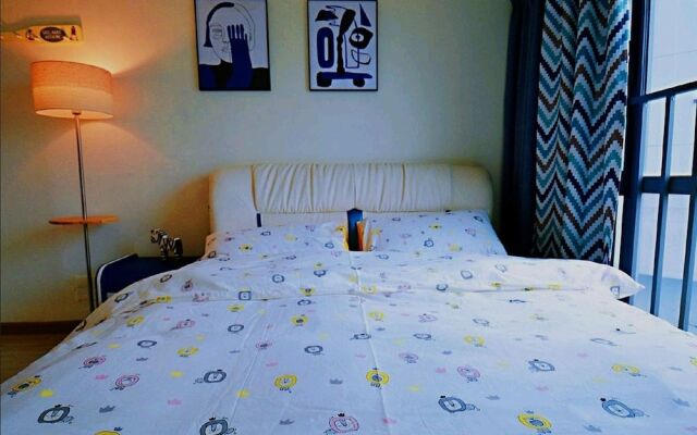Avatar City Zebra Large Queen Bed & High Rise View