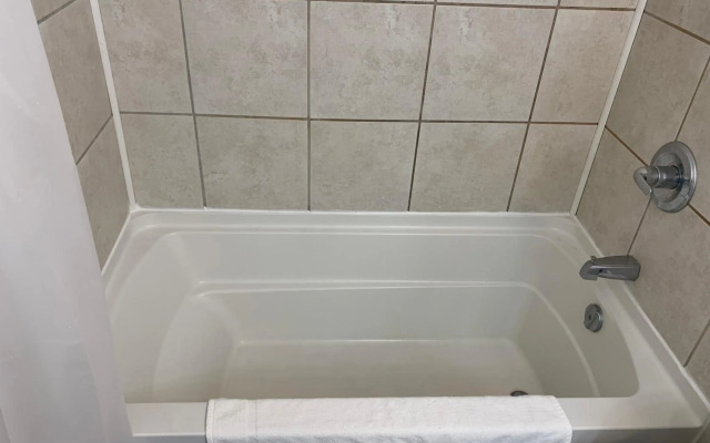 Harbourview Inn, SureStay Collection by Best Western