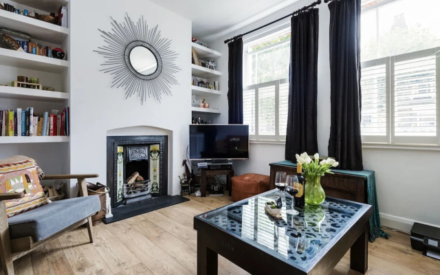 The Charming Golborne Escape- KBT