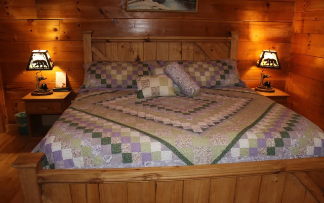 Riverside Log Cabins