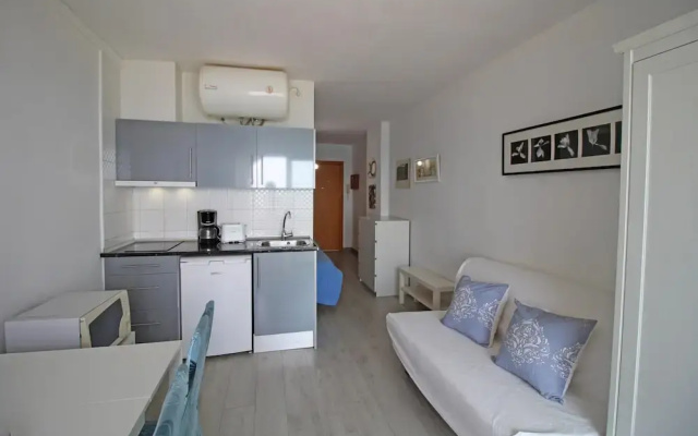 Studio in Empuriabrava With Ocean Views