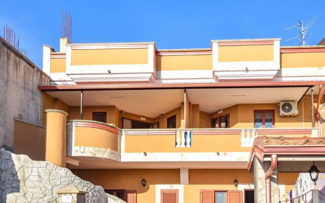 Awesome Apartment in Limbadi With 2 Bedrooms and Wifi