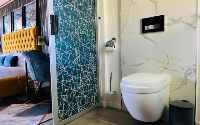 24 On Basil Boutique Aparthotel