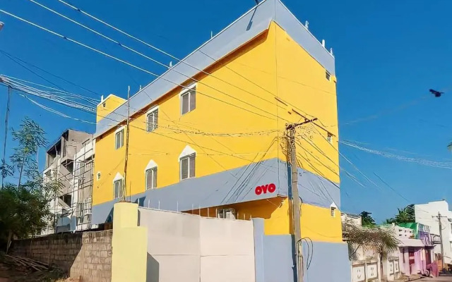OYO 26735 Hotel Gnanam Residency