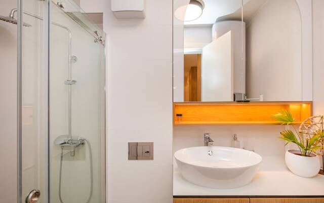 Ragusa Sea View apartment by DuHomes