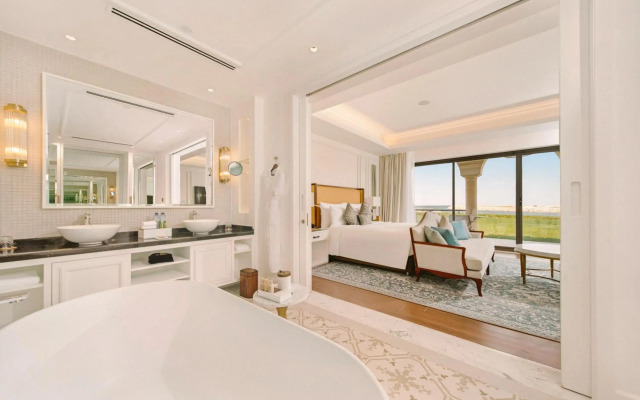 Royal Saray Resort