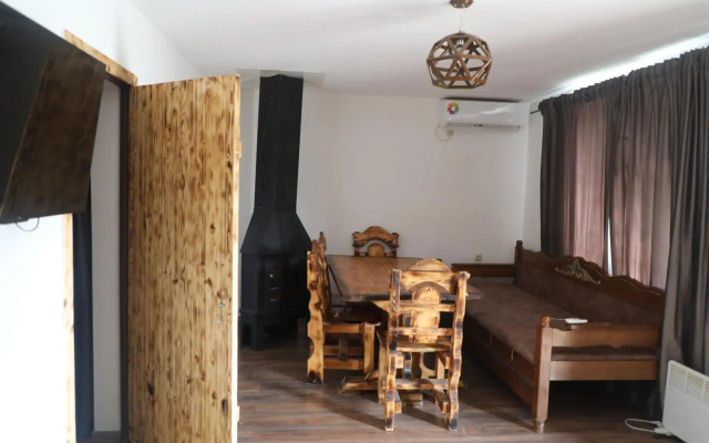 Benoy Travel Ozero