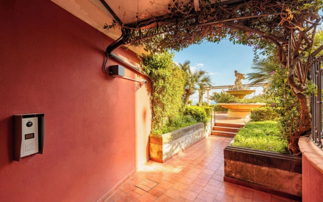 Terrazza Aphrodite by Napoliapartments