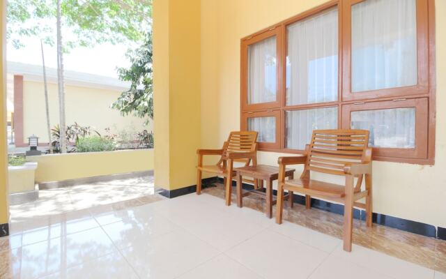 Airy Praya Pejanggik 8 Lombok