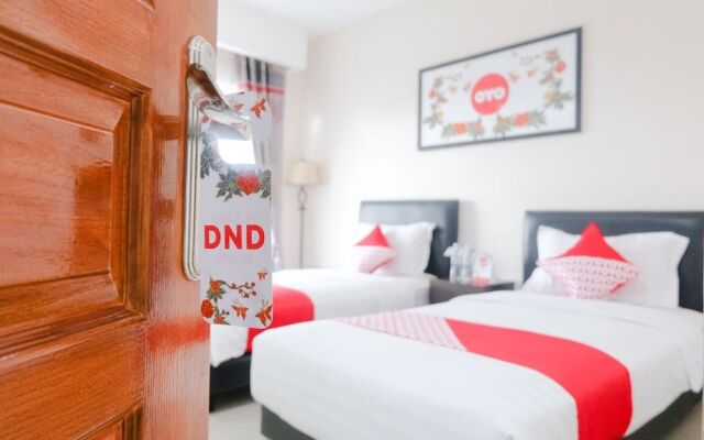 Oyo 696 Hasanah Guest House Syariah de Saphire