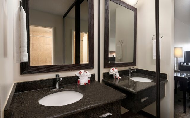 Days Inn & Suites by Wyndham San Diego Near Sea World