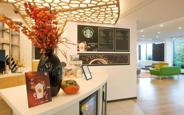 DoubleTree by Hilton Paris Bougival