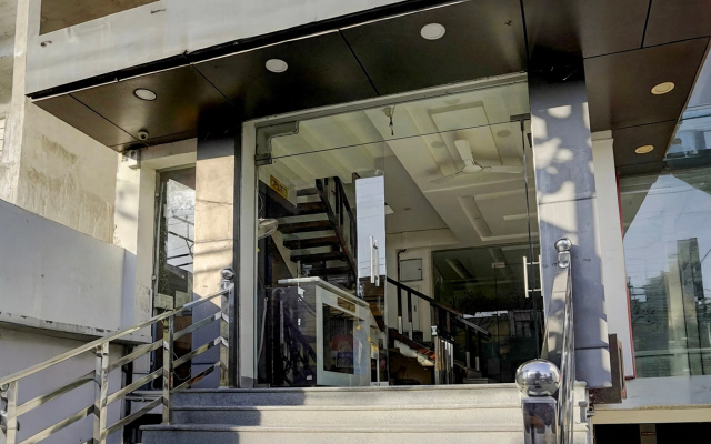 Parjaat Residency