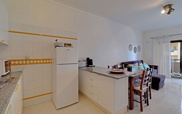Armacao de Pera with Pool by Homing