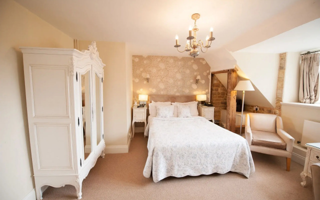 Rushton Hall Hotel & SPA