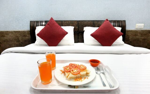 OYO 10362 Hotel Milan Inn