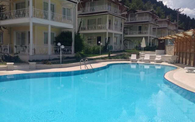 Pine Hill Marmaris Hotel