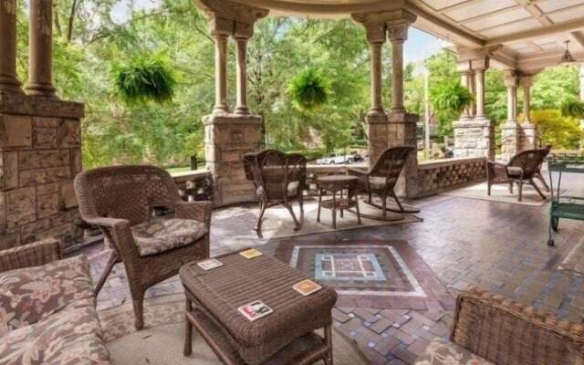 The Mayors Mansion Inn